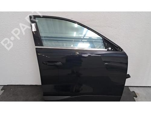 Used Right front door Right front door PEUGEOT 408 II (FP_, F3_, FM_) Hybrid 180 (F3DGXT) (181 hp) 40483855 40483855