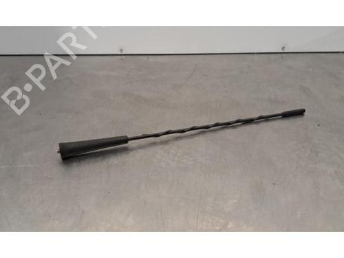 Used Antenna/Base DACIA DUSTER (HM_) 1.3 TCe 130 (HMMF) (131 hp) 31178896