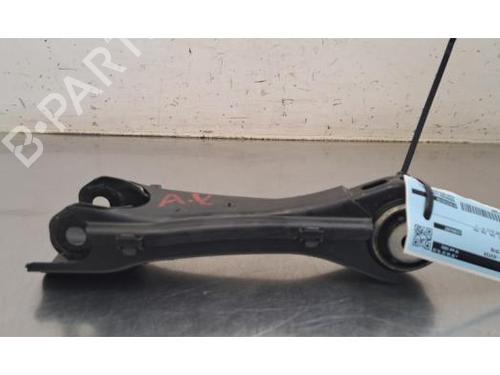 Used Right rear suspension arm Right rear suspension arm MERCEDES-BENZ GLA-CLASS (X156) GLA 180 (156.942) (122 hp) 34118000 34118000