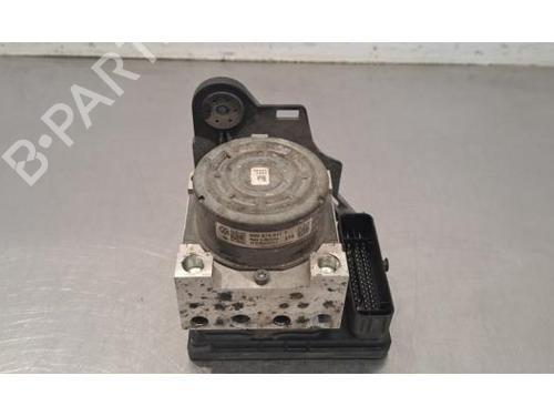 Used ABS pump ABS pump VW GOLF VII (5G1, BQ1, BE1, BE2) 1.6 TDI (105 hp) 33296992 33296992
