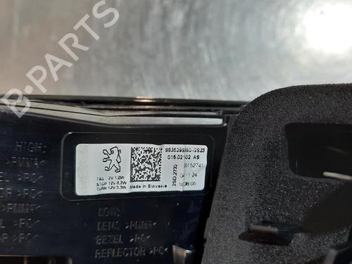 Right taillight PEUGEOT 308 III (FB_, FH_, FP_, F3_, FM_) PureTech 130 (FPHNSL, FPHNST) | BP28092351C35 