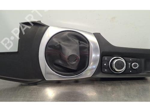 Used Middle console MAZDA MX-5 IV (ND__) 1.5 (ND2E, ND5R) (131 hp) 31692165