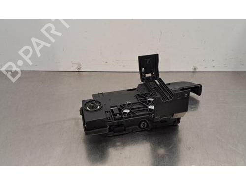 Used Fuse box VOLVO XC90 II (256) D5 AWD (235 hp) 32253149