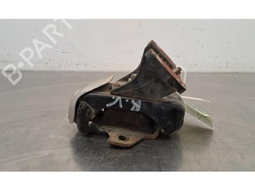 Used Engine mount TOYOTA HILUX VIII Pickup (_N1_) 2.8 TD 4WD (GUN126) (204 hp) 28081635