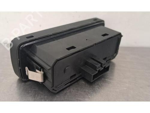 Switch VOLVO XC60 II (246) T5 AWD | BP30046834I30 