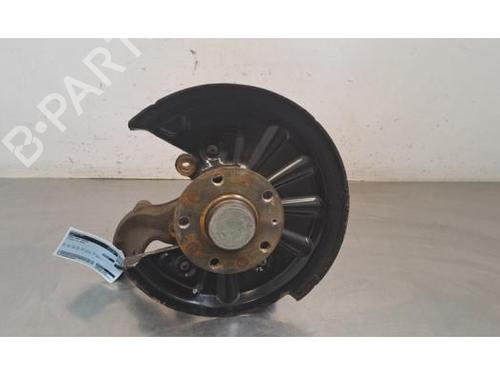 Used Left rear steering knuckle Left rear steering knuckle VW GOLF VII (5G1, BQ1, BE1, BE2) 2.0 GTI (245 hp) 34048203 34048203