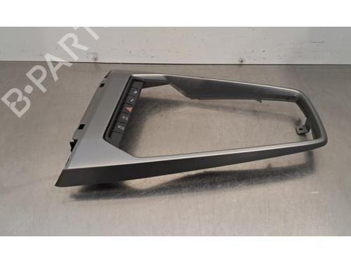 Used Middle console AUDI A3 Sportback (8YA, 8YF) 30 TDI (116 hp) 32150354