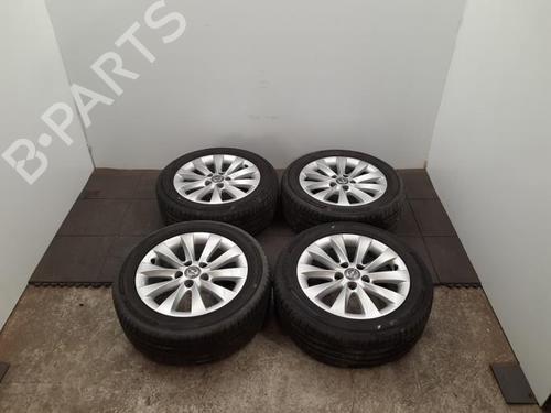 Set di cerchi Set di cerchi OPEL MERIVA B MPV (S10) 1.4 (75) (120 hp) 36769814 36769814