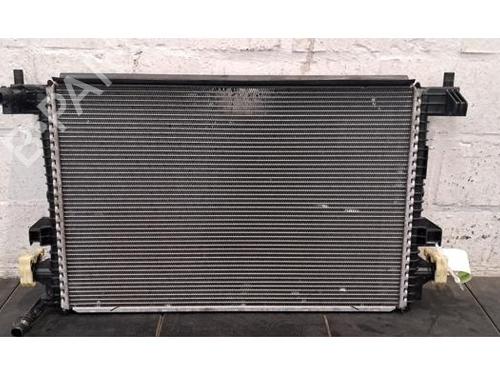 Used Water radiator AUDI Q3 (F3B) 35 TFSI (150 hp) 29234376