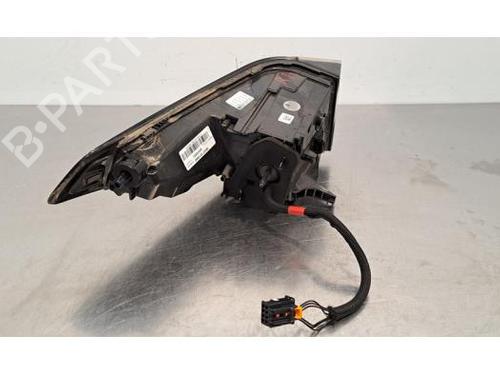 Right taillight PEUGEOT 308 III (FB_, FH_, FP_, F3_, FM_) PureTech 130 (FPHNSL, FPHNST) | BP27665814C35 