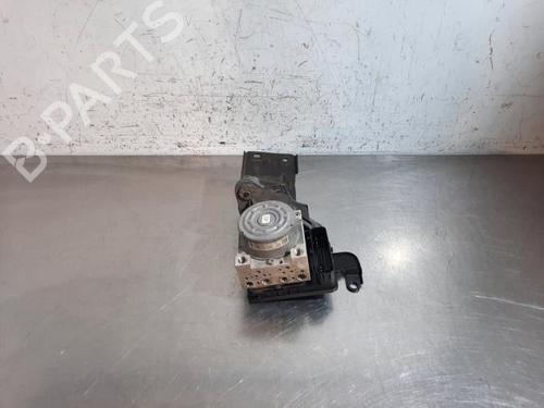 Used ABS pump VW GOLF VII (5G1, BQ1, BE1, BE2) 1.6 TDI (110 hp) 30924184