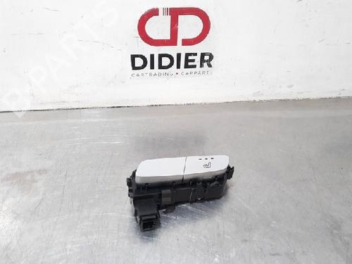 Used Switch MERCEDES-BENZ C-CLASS (W205) C 200 d (205.001) (160 hp) 10887376