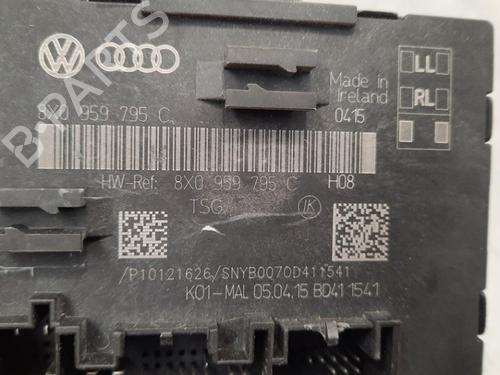 Used Electronic module AUDI Q3 (8UB, 8UG) 2.0 TDI quattro (184 hp) 17113591