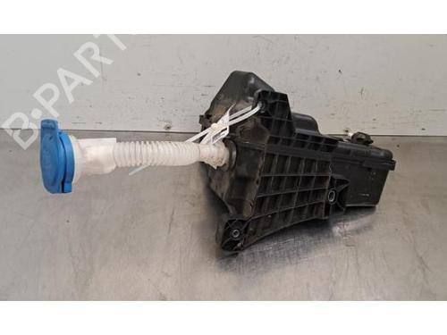 Used Windscreen washer tank Windscreen washer tank 38195881 38195881
