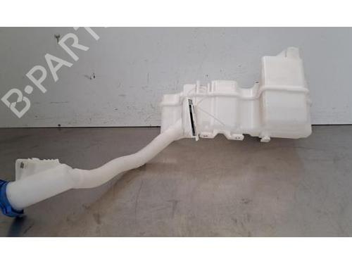 Used Windscreen washer tank Windscreen washer tank 38157991 38157991
