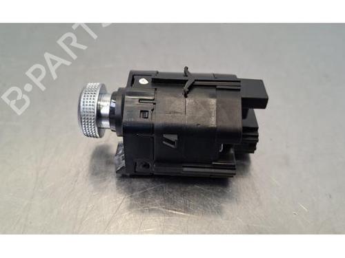 Switch AUDI Q3 Sportback (F3N) 35 TDI quattro | BP39230855I30 - Image 2