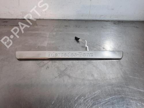 Trinbræt Trinbræt MERCEDES-BENZ A-CLASS (W176) A 200 CDI / d (176.008) (136 hp) 33918000 33918000