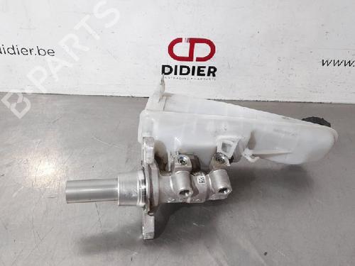 Used Brake master cylinder PEUGEOT EXPERT Van (V_) 2.0 BlueHDi 180 (178 hp) 10883584