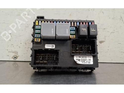 Used Fuse box Fuse box 39495538 39495538