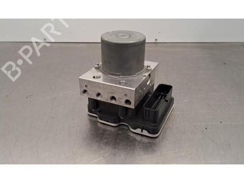 ABS Bremseaggregat TOYOTA YARIS (_P21_, _PA1_, _PH1_) 1.5 Hybrid (MXPH10, MXPH11) (116 hp) 30915720