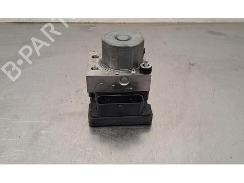 Used ABS pump MERCEDES-BENZ CLA Coupe (C117) CLA 200 (117.343) (156 hp) 25929575