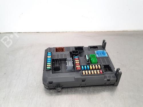 Used Fuse box PEUGEOT 2008 I (CU_) 1.2 THP 130 / PureTech 130 (130 hp) 10900541
