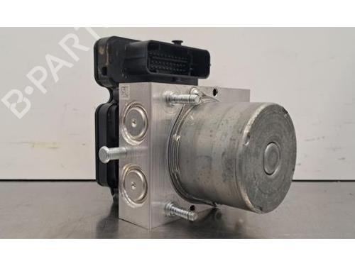 Used ABS pump TESLA MODEL Y (5YJY) Long Range All-wheel Drive (514 hp) 31633800