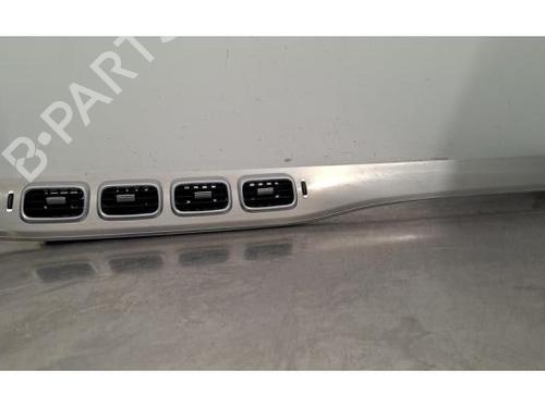 Used Air vent MERCEDES-BENZ GLE (V167) GLE 400 d 4-matic (167.123) (330 hp) 33165536