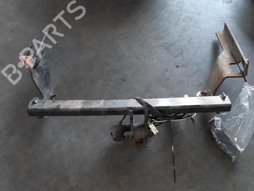 Used Tow ball/Mechanism TOYOTA YARIS (_P13_) 1.3 (NSP130_, NSP130) (99 hp) 19648961