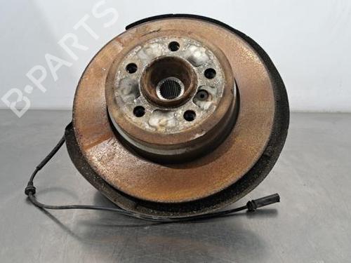 Used Right rear steering knuckle BMW X5 (F15, F85) xDrive 30 d (258 hp) 23588272