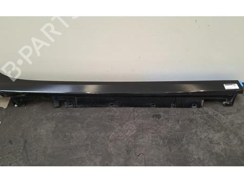 Used Right sideskirt Right sideskirt BMW 1 (F40) 116 i (109 hp) 40285067 40285067