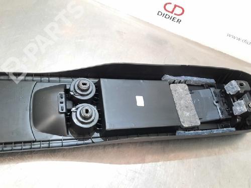 Used Armrest / Center console Armrest / Center console CITROËN C4 SPACETOURER Van (3D_) PureTech 130 (131 hp) 10887418 10887418