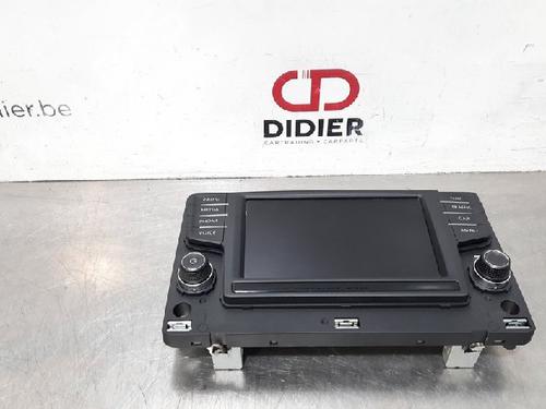 Used Radio VW PASSAT B8 (3G2, CB2) 2.0 TDI (150 hp) 10876817