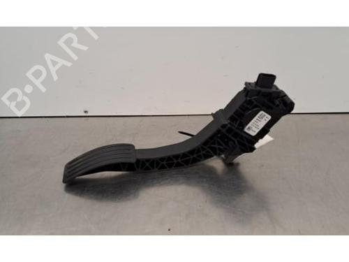 Używane Pedał VOLVO EX40 (536) EV (238 hp) 30810548