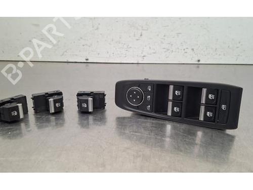 Used Switch Switch RENAULT RAFALE Coupe (DGM_) 1.2 E-TECH 200 Hybrid (DGM2) (200 hp) 39892575 39892575