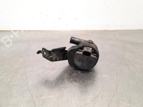 Used Auxiliary water pump MERCEDES-BENZ C-CLASS (W205) C 250 BlueTEC / d (205.008, 205.006) (204 hp) 23581430