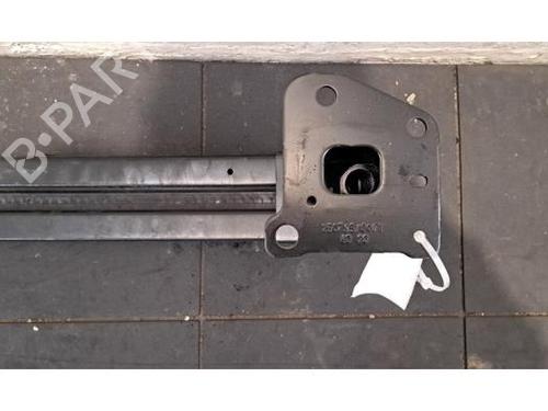 Rear bumper reinforcement RENAULT MEGANE IV Hatchback (B9A/M/N_) 1.6 E-TECH 160 (B9NH) | BP29871752C73