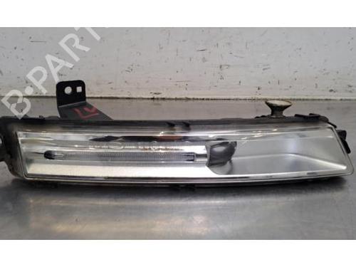 Used Left front fog light Left front fog light JAGUAR F-PACE (X761) 3.0 SDV6 AWD (300 hp) 35746834 35746834