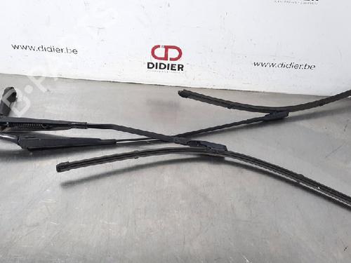 Used Front windshield wiper arm AUDI A6 C7 (4G2, 4GC) 2.0 TDI (136 hp) 15018816