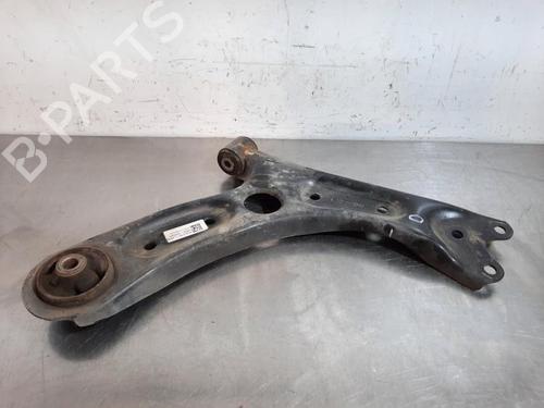 Used Right front suspension arm KIA CEED (CD) 1.0 T-GDI (120 hp) 23582217