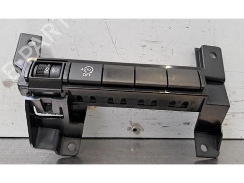 headlight-switch-nissan-juke-f16_-2019-36005242 main image