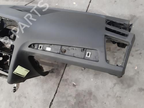 Dashboard AUDI Q5 (8RB) 2.0 TDI quattro 8R1857041F
