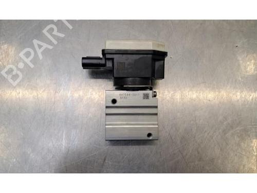 Electronic sensor SUBARU SOLTERRA EV | BP37092082M84 - Image 3