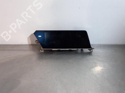 Used Display monitor BMW 1 (F40) 118 i (136 hp) 32158845