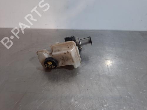 Used Brake master cylinder AUDI A3 Sportback (8VA, 8VF) 1.6 TDI (110 hp) 15032891