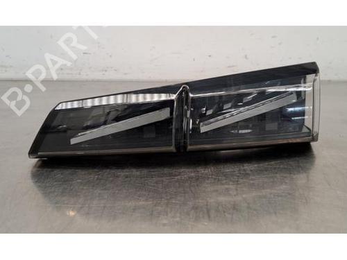 Used Right taillight PEUGEOT 308 III (FB_, FH_, FP_, F3_, FM_) e-308 (FMZKWZ) (156 hp) 28012194