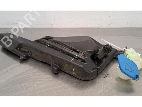 Used Windscreen washer tank PEUGEOT 308 III (FB_, FH_, FP_, F3_, FM_) e-308 (FMZKWZ) (156 hp) 26968167
