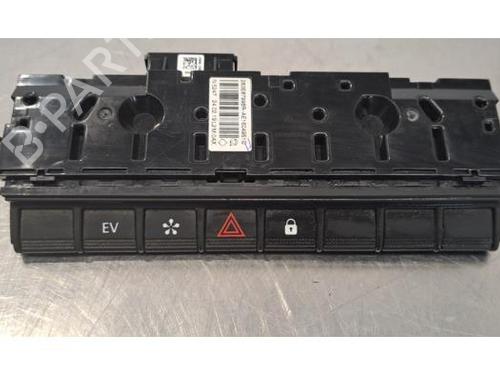 Used Warning switch Warning switch RENAULT CLIO V (B7_) 1.6 E-TECH 140 (B7MU) (140 hp) 33612270 33612270