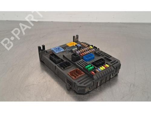 Used Fuse box PEUGEOT EXPERT Van (V_) 1.6 BlueHDi 115 (115 hp) 28013973