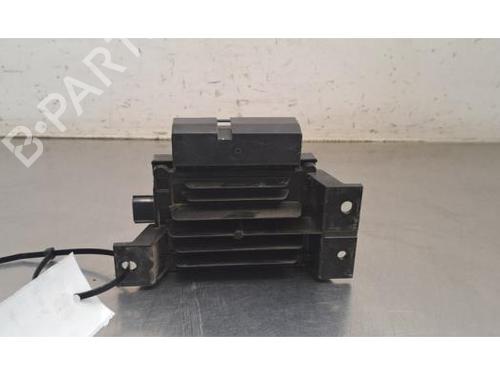 fuse-box-renault-arkana-i-lcm_-ldn_-2019-34105336 main image